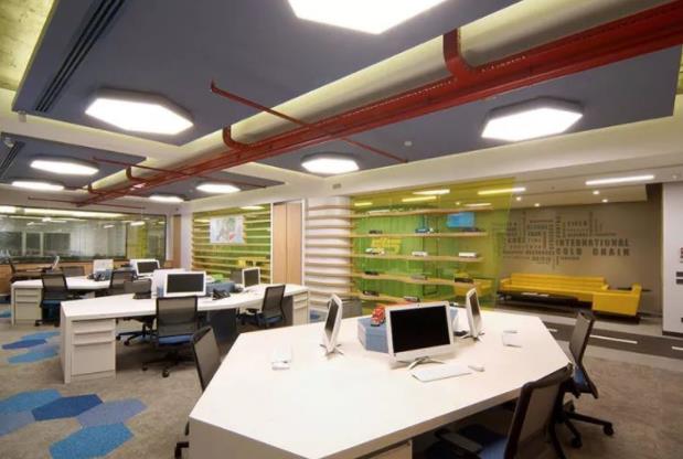 盤點(diǎn)備受企業(yè)青睞的個性集裝箱辦公室裝修案例